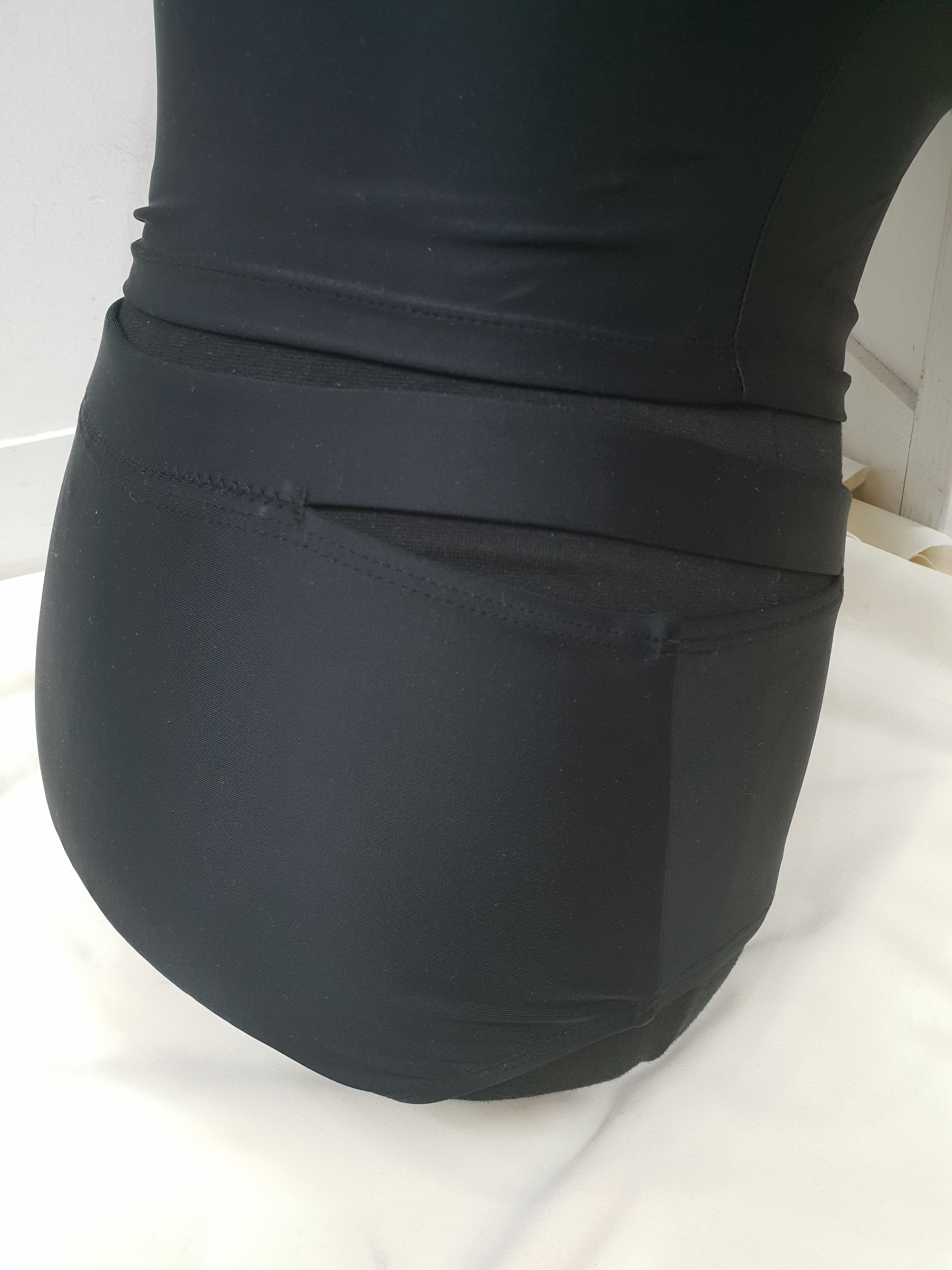 <b><p>amount All High waist Halter Two Piece bikini</p></b><b><p>両 ひらき ハイウエスト ホルターネック ツーピース ビキニ 2色 セクシーファッション</p></b><br /><br /><p align='center'>