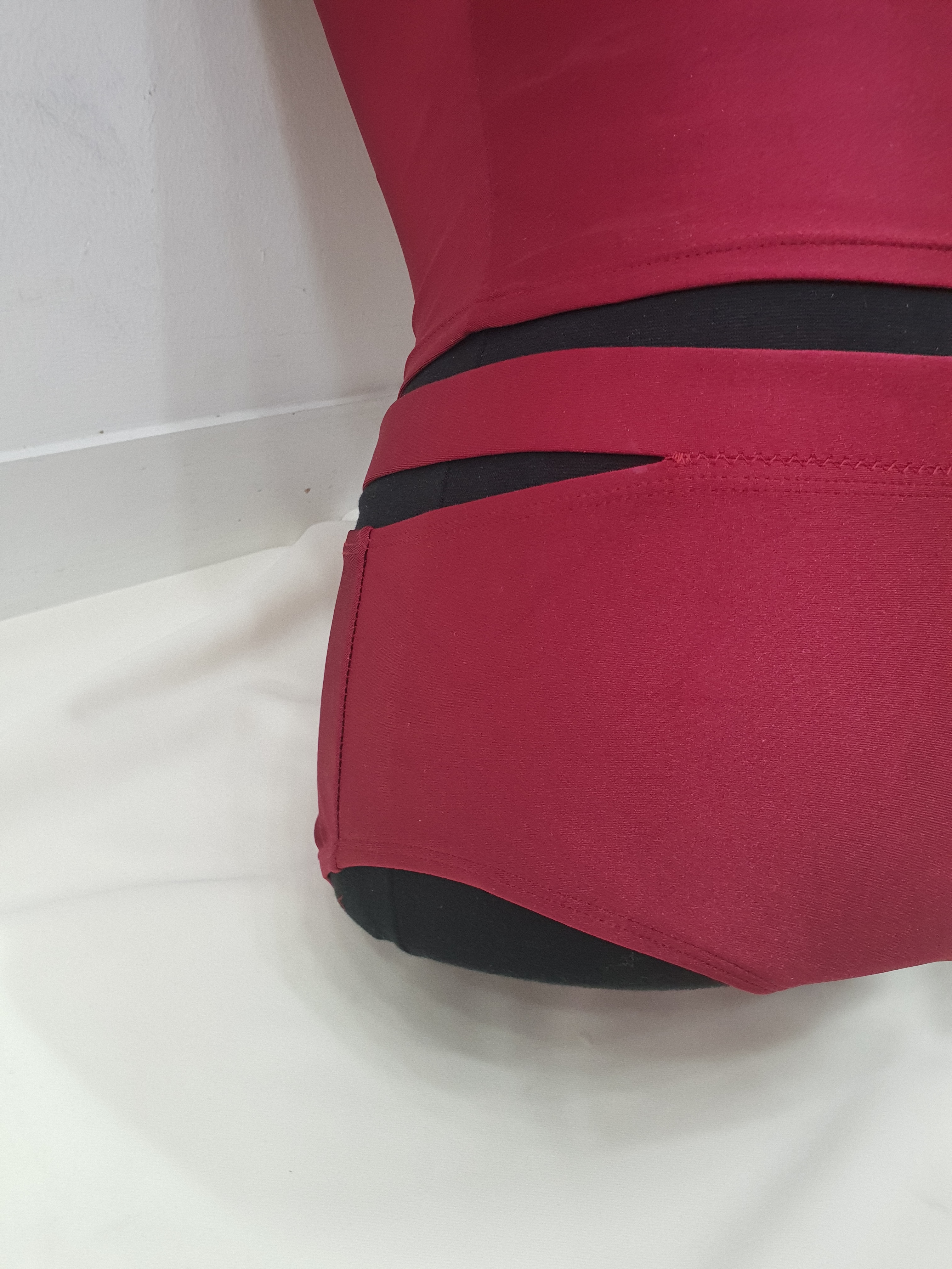 <b><p>amount All High waist Halter Two Piece bikini</p></b><b><p>両 ひらき ハイウエスト ホルターネック ツーピース ビキニ 2色 セクシーファッション</p></b><br /><br /><p align='center'>