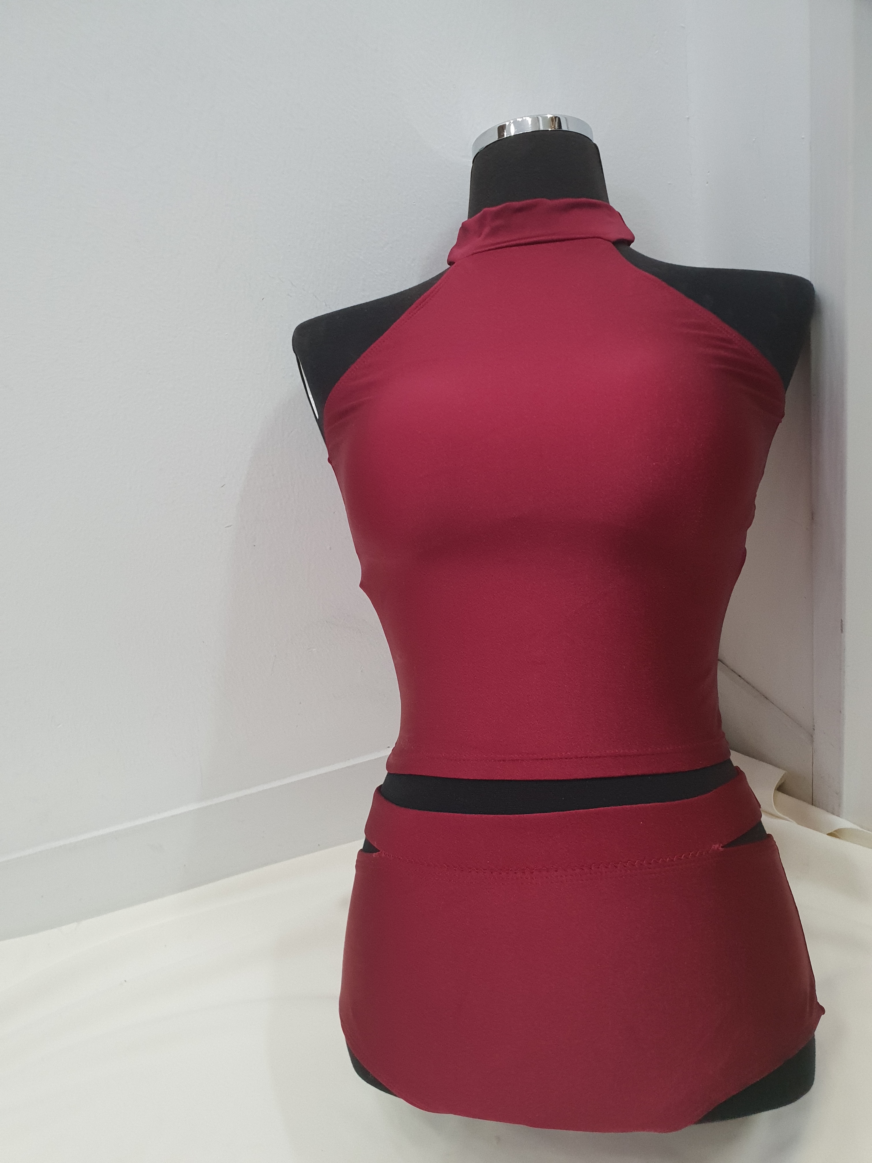 <b><p>amount All High waist Halter Two Piece bikini</p></b><b><p>両 ひらき ハイウエスト ホルターネック ツーピース ビキニ 2色 セクシーファッション</p></b><br /><br /><p align='center'>