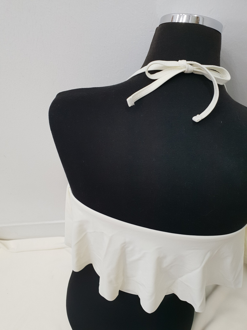 <b><p>White black Color Frill one piece Mokini</p></b><b><p>ホワイト ブラック 配色 フリル ワンピース モノキニ 女性らしい非 ビスタこと</p></b><br /><br /><p align='center'>