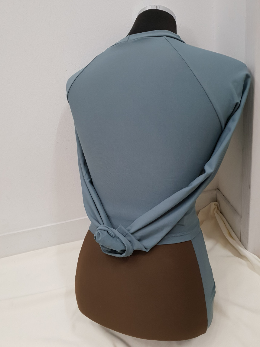 <b><p>Lg sleeve High waist Two Piece bikini non</p></b><b><p>長袖 ハイウエスト ツーピース ビキニ 清純 セクシー水着 特異な シンプルなパターン</p></b><br /><br /><p align='center'>