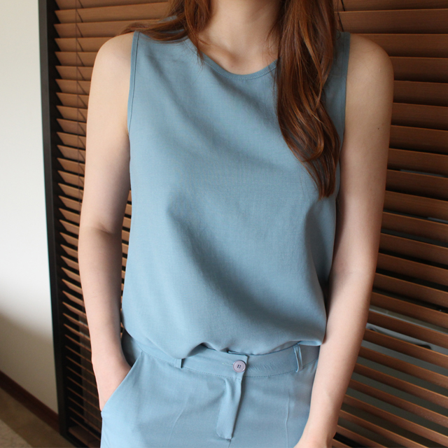 시원한 민소매 여성 여름 티셔츠 슬리브리스 탑 여자 나시티 탱크탑