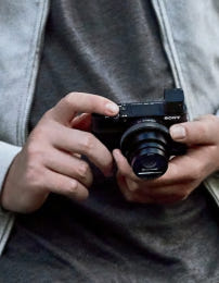 가장 빠른 카메라 24-200mm로 완성되는 소니 DSC-RX100M6
