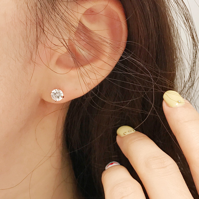 14K 골드핀 기본 6mm 큐빅 금침귀걸이 - 메인 이미지