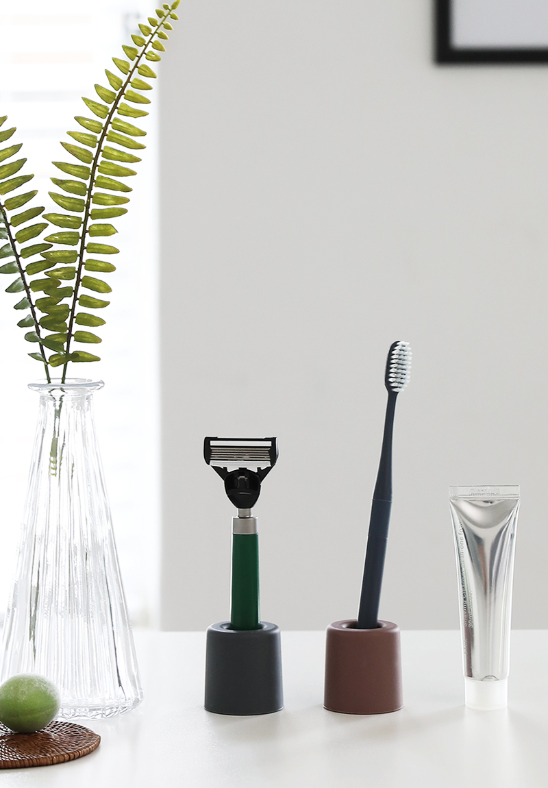 국산 항균 실리콘 스탠드업 칫솔꽂이 & 면도기거치대 칫솔통 1P
