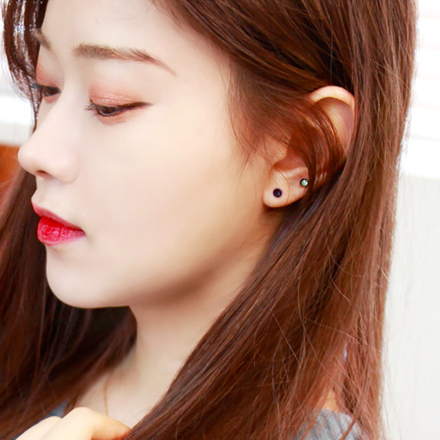 오스트리아 정품 크리스탈 티니 미니 블랙 큐빅 스톤 귀걸이 세트 남자 여자 공용 - 상세 이미지 5