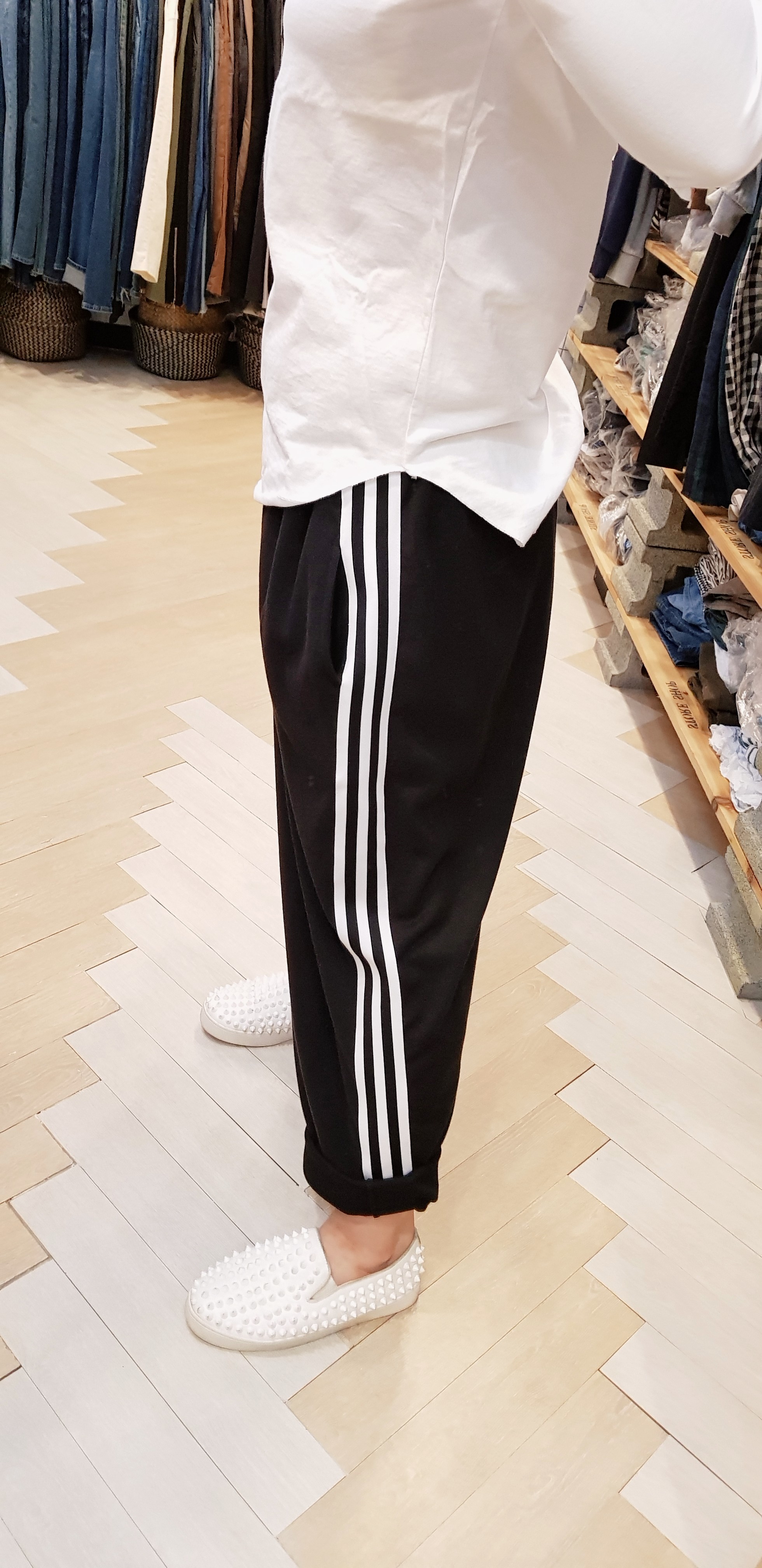 와이드한 루즈핏 봄,가을 면 배기트레이닝 - 상세 이미지 2