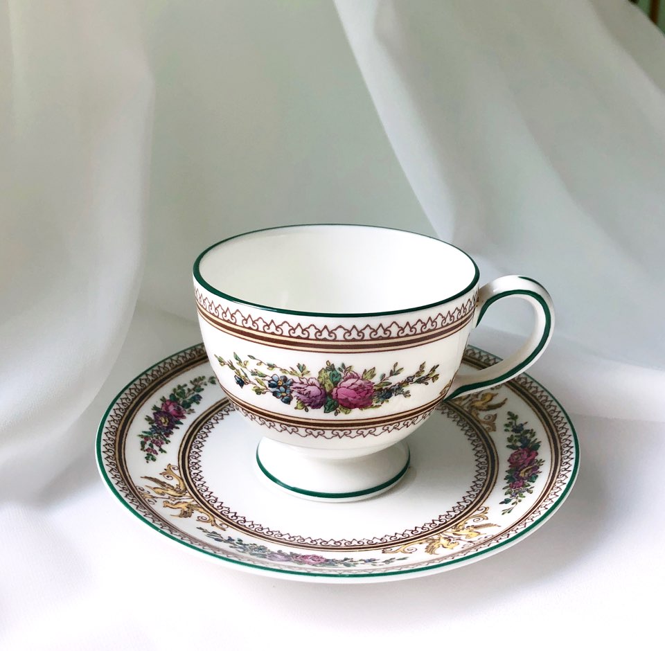 영국 웨지우드 콜롬비아 화이트 w595 커피잔 & 소서 세트 앤틱찻잔