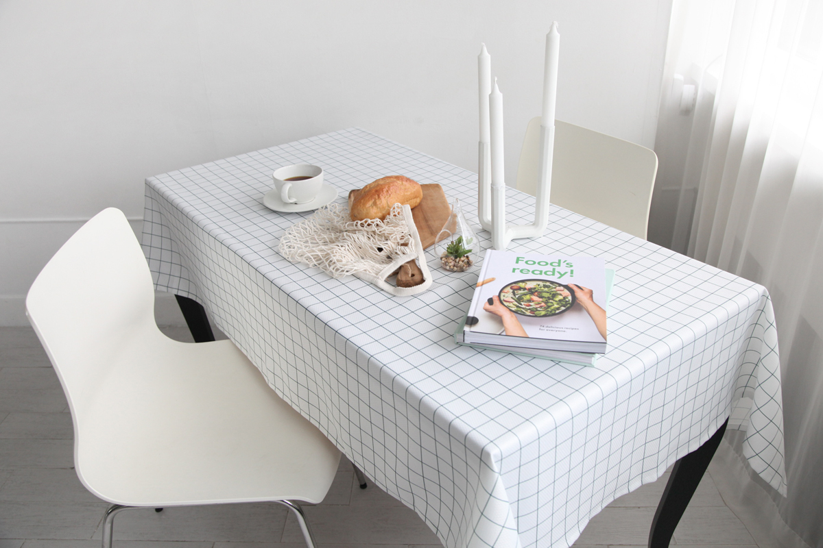 북유럽 심플 모던체크 방수 식탁보 홈카페 4인용 6인용