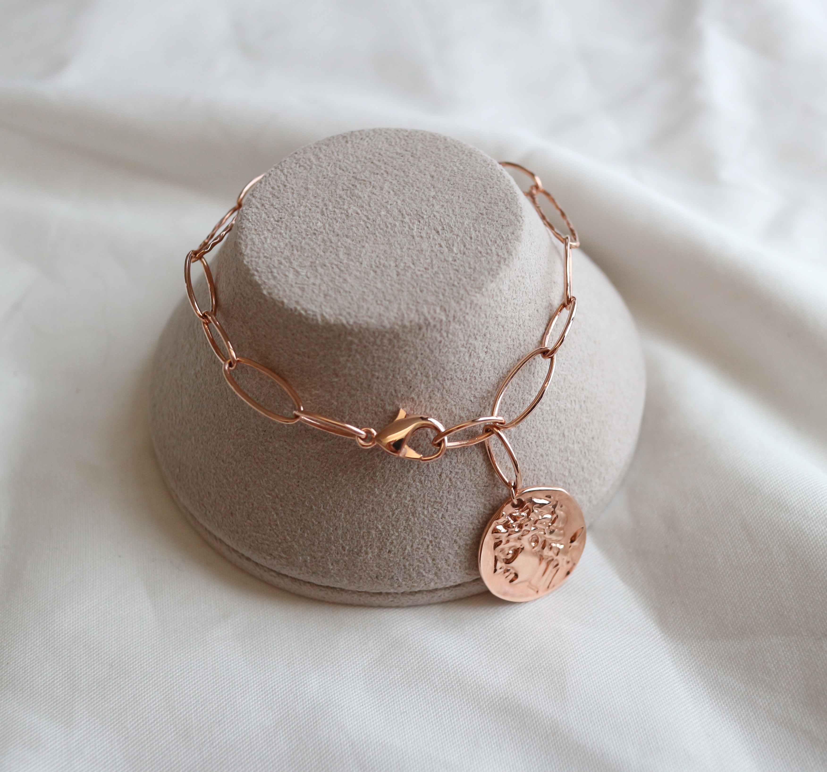 14k 골드 알리 오벌 코인 주화 메달 팔찌 - VERODIA