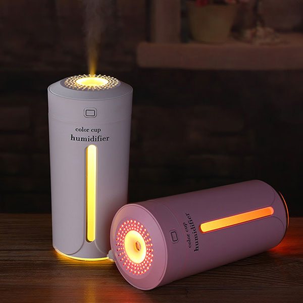 컬러컵 미니 USB 초음파 가습기 텀블러 휴대용 무드등 차량용 탁상용 강아지 겨울 건조한 날씨 - 메인 이미지