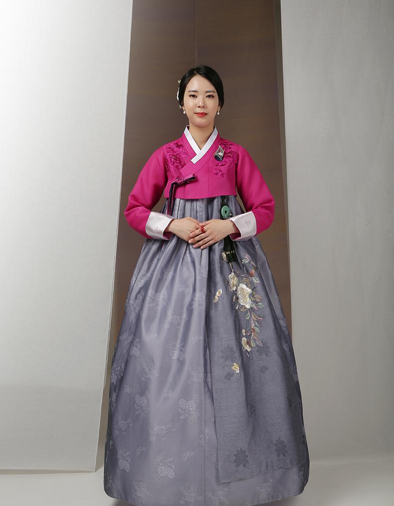 [한복대여] 화려한 황후 여성 혼주 결혼식 한복 이미지 6