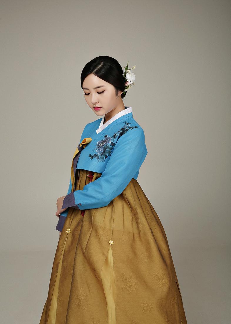 [한복대여] 황후의 나들이 여성 혼주 결혼식 한복 - 상세 이미지 4