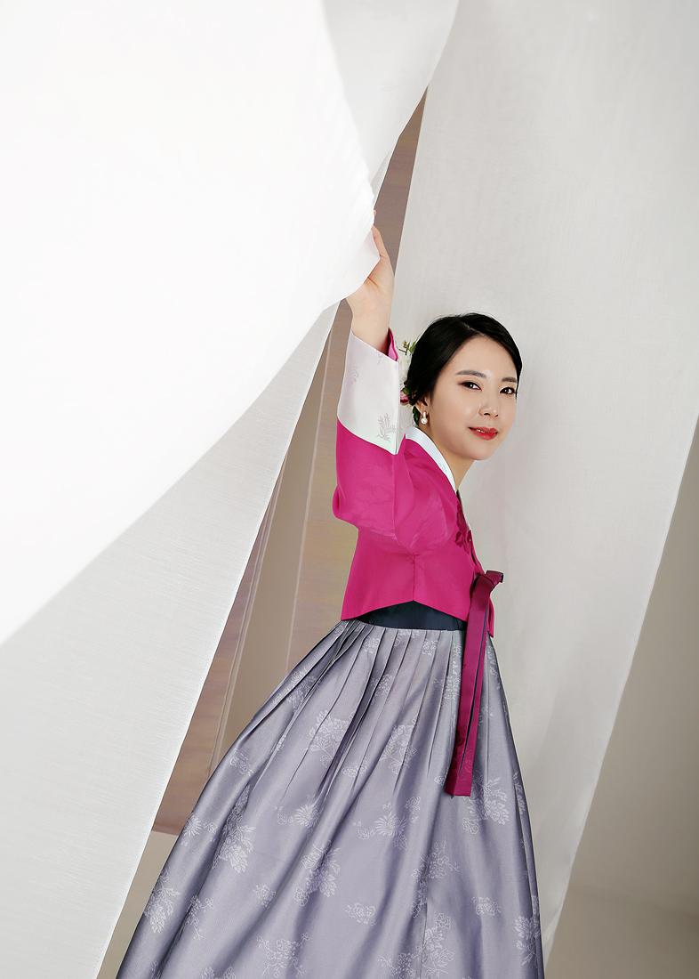 [한복대여] 화려한 황후 여성 혼주 결혼식 한복 - 상세 이미지 4