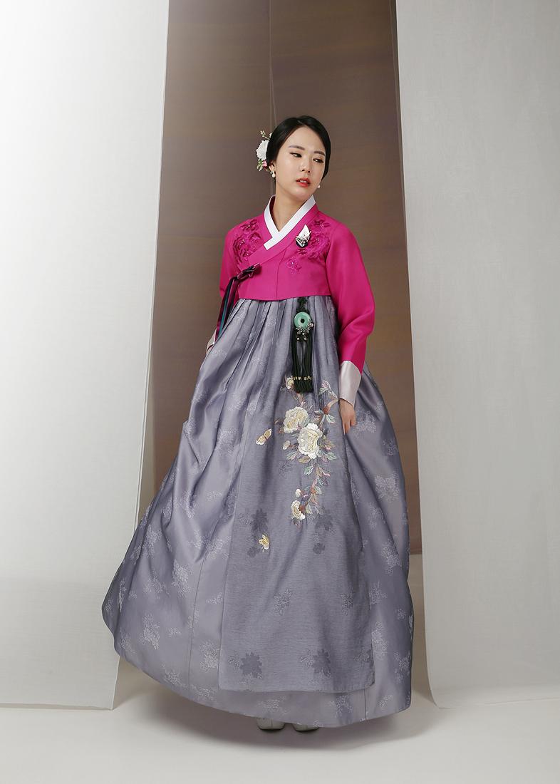 [한복대여] 화려한 황후 여성 혼주 결혼식 한복 - 상세 이미지 5