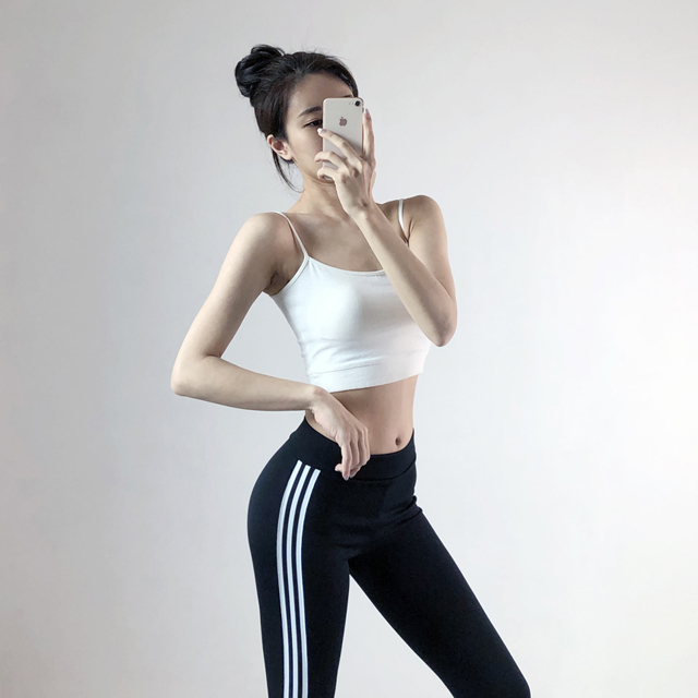 베이직 크롭 끈나시 캡내장 요가 필라테스 크롭탑 브라탑 이미지 7
