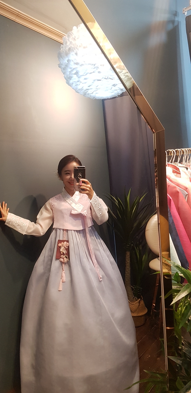 [한복대여] 메이퀸2 여성 하객 결혼식 한복 이미지 8