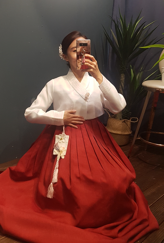 [한복대여] 루비퀸 여성 신부 웨딩 의상 - 상세 이미지 3