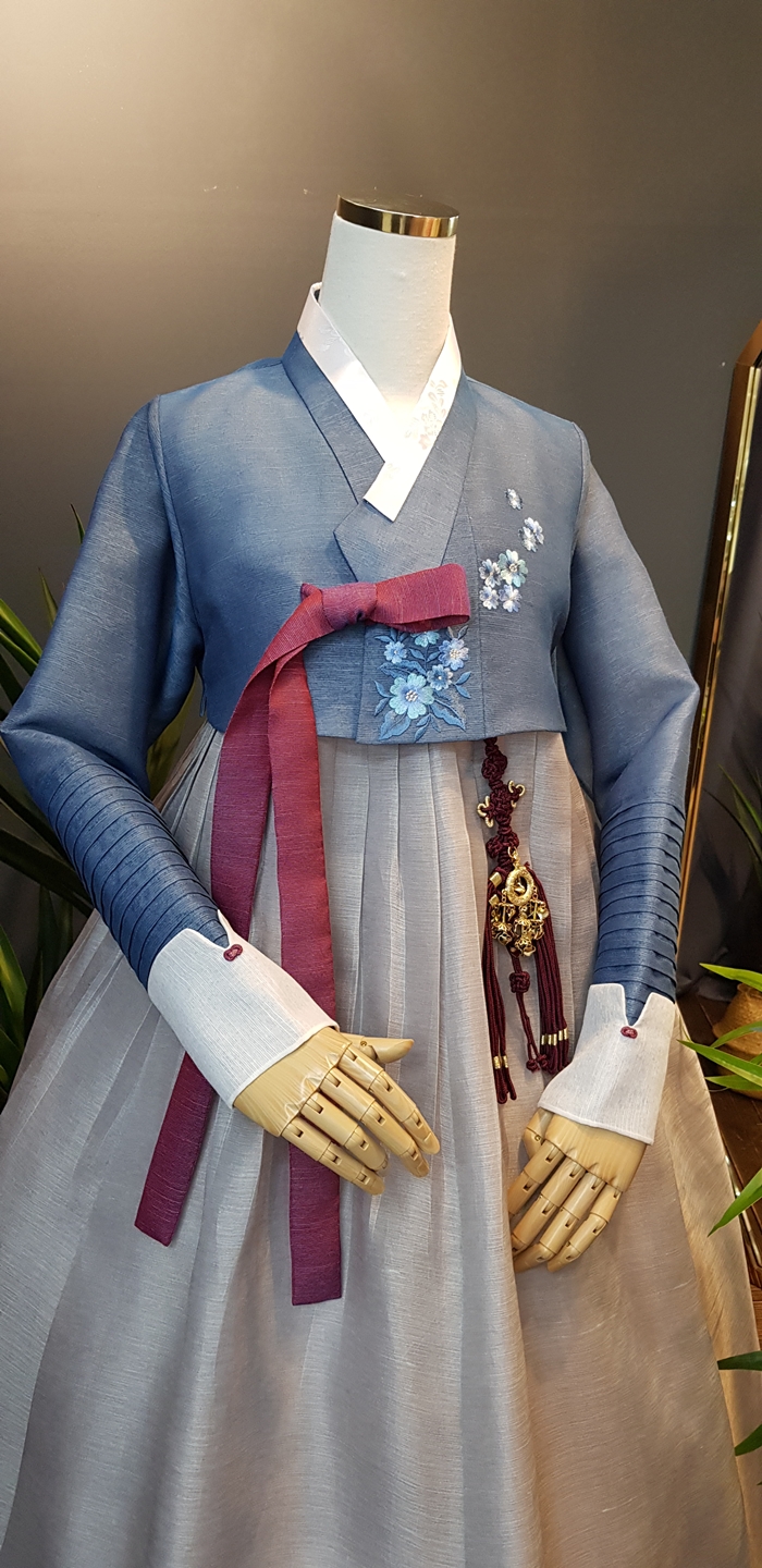 한복대여 은가비한복 우아한마님 결혼식 혼주 여자 하객 가족 웨딩 이미지 8