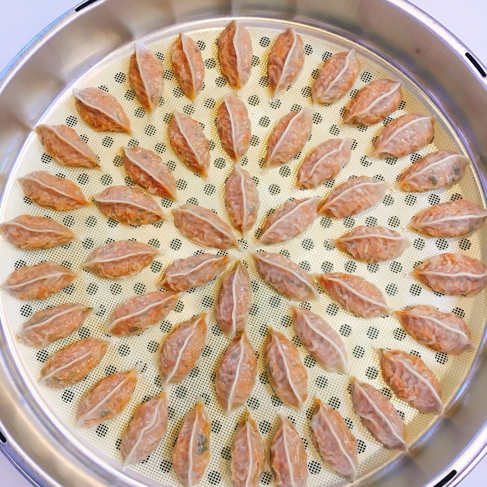 홍가네집만두 얇은피 꽉찬속 미친 매운 김치만두 국산 수제김치 맛집 (900g/30개입) - 상세 이미지 3