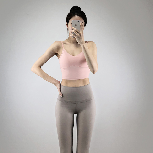 브이 끈나시 크롭탑 스킨핑크 요가 필라테스 옷 브라 탑 캡내장 - 상세 이미지 3