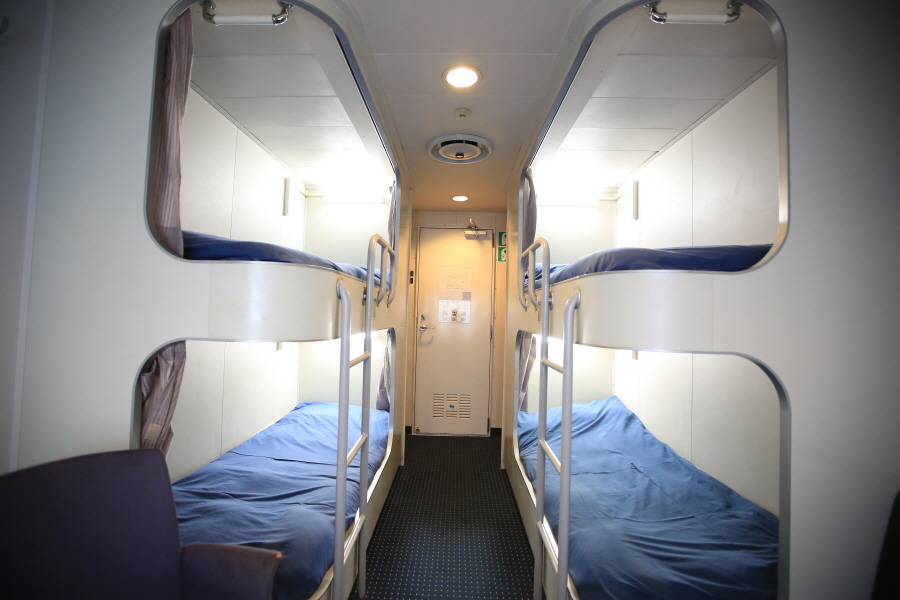 뉴카멜리아호 부산 후쿠오카 편도 왕복 배편 카멜리아 승선권 일본 선박 전문 여행사