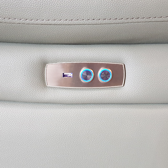 스코나 피르카 이태리 천연 면피 가죽 4인 컵홀더 전동 리클라이너 소파