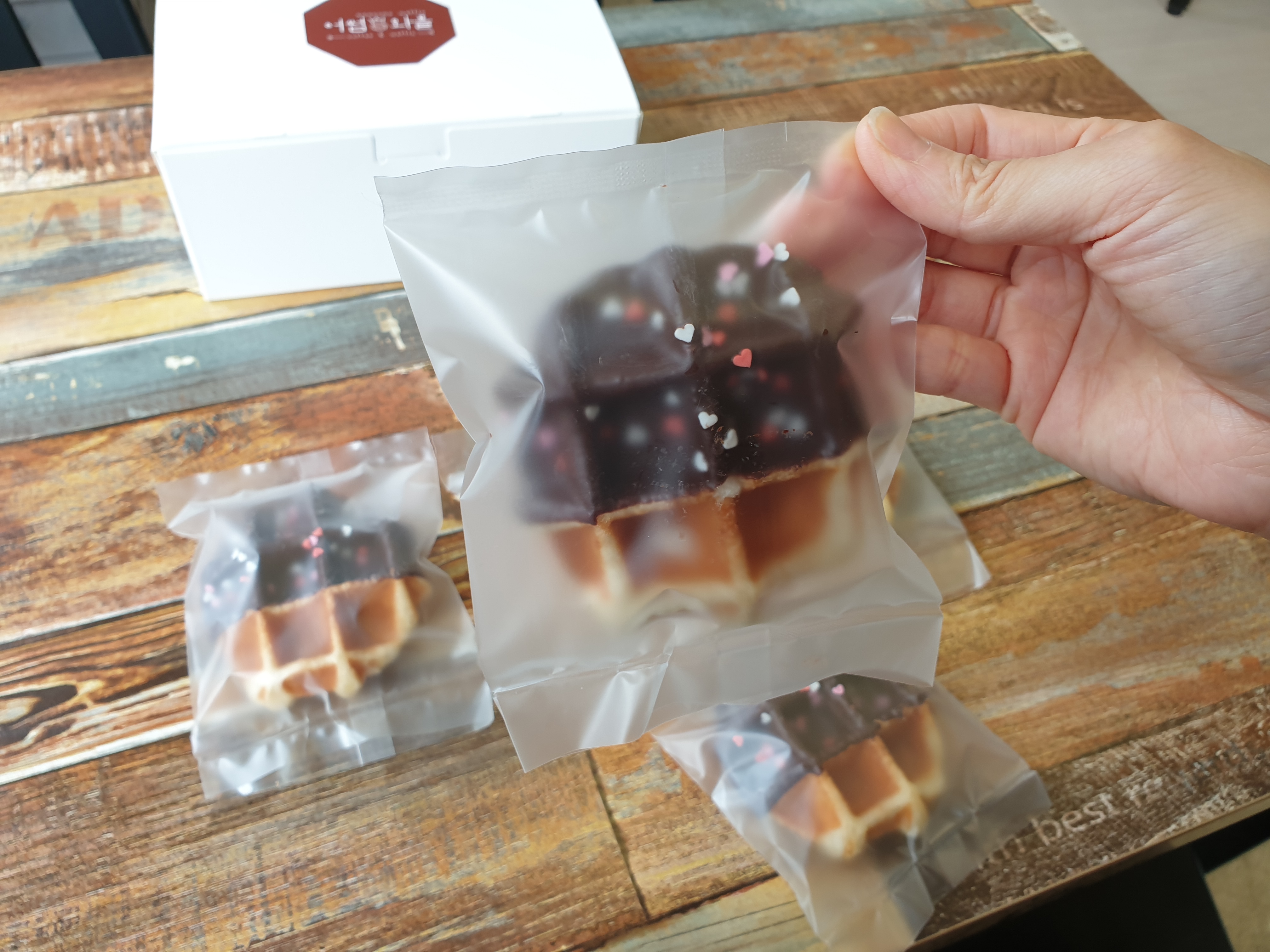 벨기에와플 초코퐁당 50g 10개입 아이들간식 개별포장 아침식사대용 피크닉간식 비상식량 - 상세 이미지 2