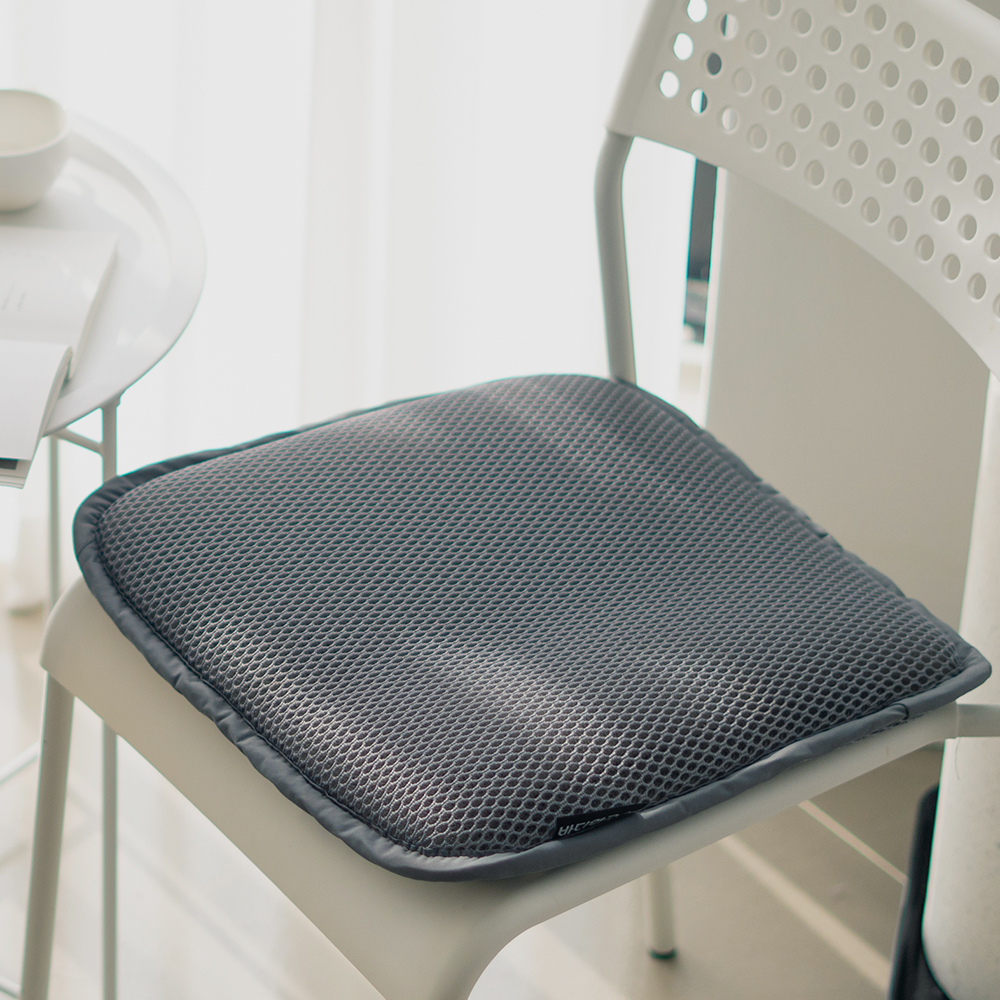 바디연구소 집중방석 의자방석 수험생 사무실 직장인 필수품 43cm