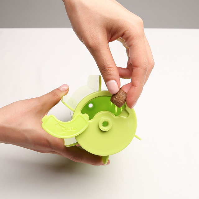 펫트너스 강아지 노즈워크 돌돌이 장난감 분리불안 훈련 공 볼