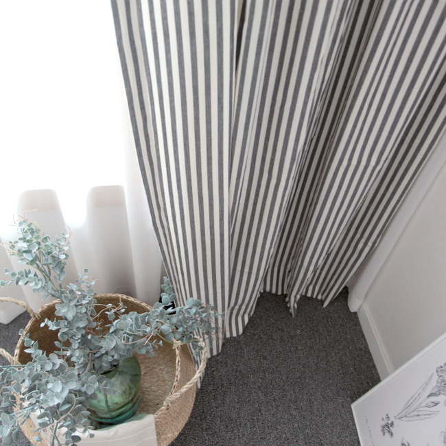 메르시 스트라이프 아이방 커튼 - 챠콜 핀스타일 s-가로100세로150