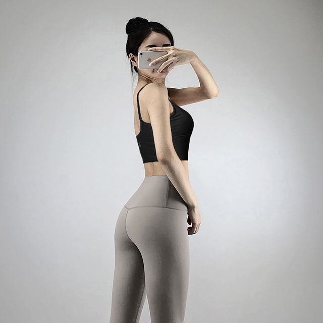브이 끈나시 크롭탑 블랙 요가 필라테스 브라 탑 캡내장 이미지 6