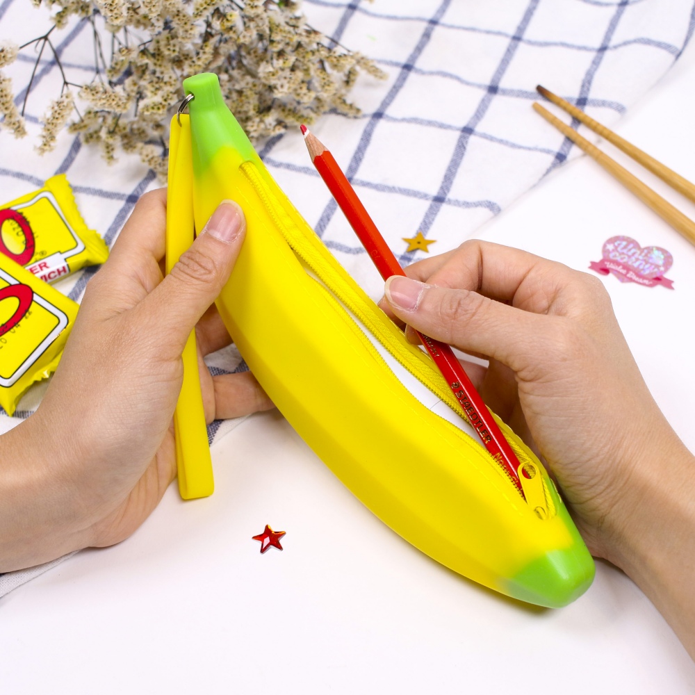 바나나 필통 쓰면 나한테 반하나 Banana 파우치 [실리콘 과일 야채 특이한 인싸템] - 상품 이미지