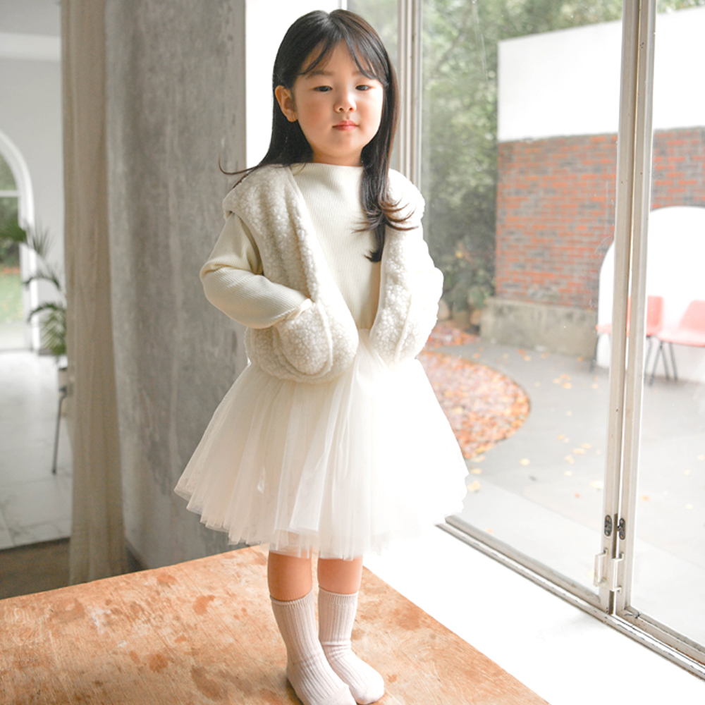 에슐리 벨벳골지 튜튜원피스 속밍크 여아 아동 핑크 아이보리 블랙 보통핏 이미지 6