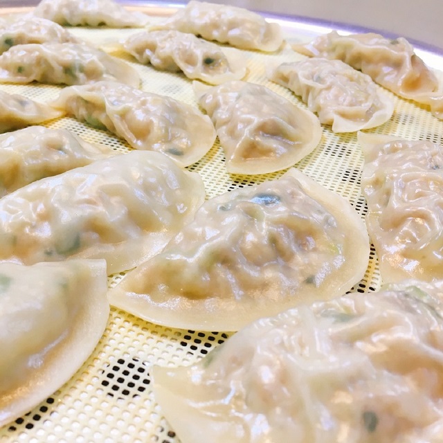 [홍가네집만두] 담백 고소한 고기군만두 (약 500g/20개입) - 상세 이미지 2