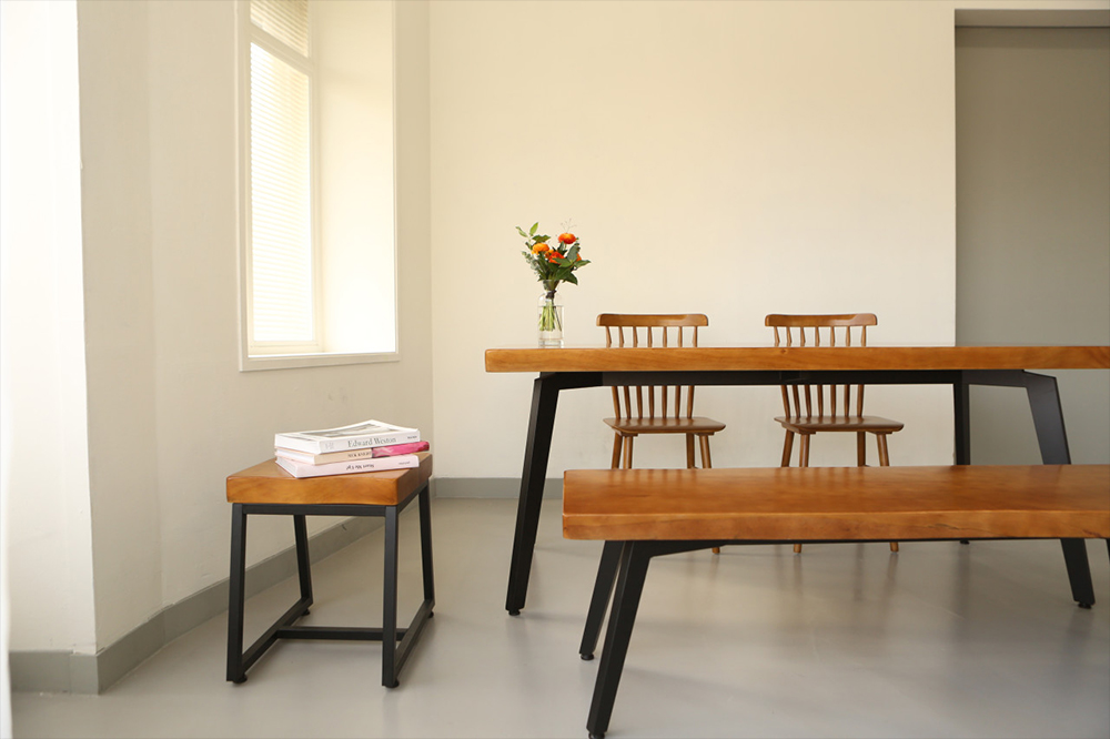 [뉴송 우드슬랩] 식탁 / M다리 우드슬랩