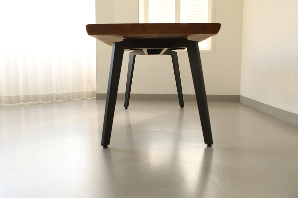 [뉴송 우드슬랩] 식탁 / M다리 우드슬랩