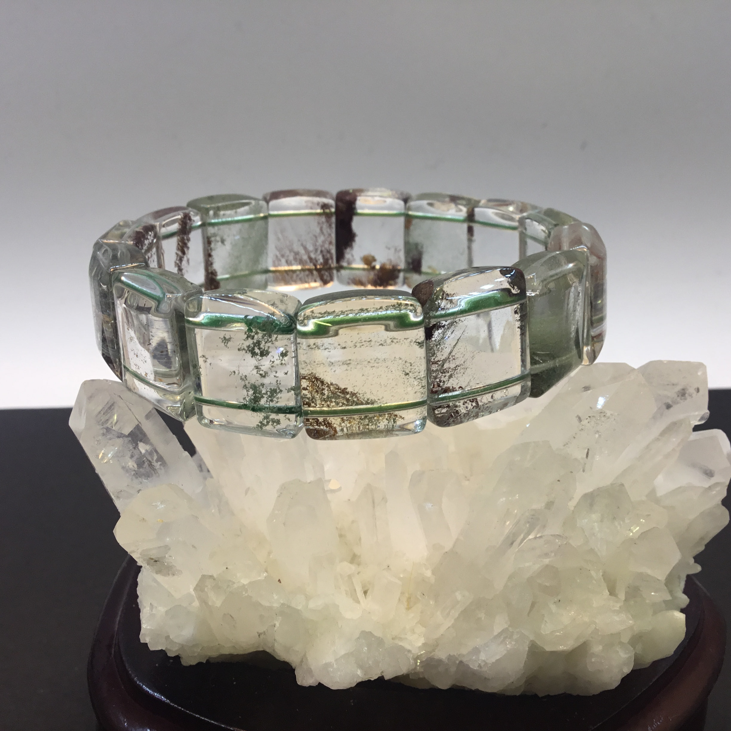 수정사 - 천연 원석 가든수정 팔찌 66g h18.8x14.8mm 내경 둘레 20cm (1점) : 수정사 온라인몰