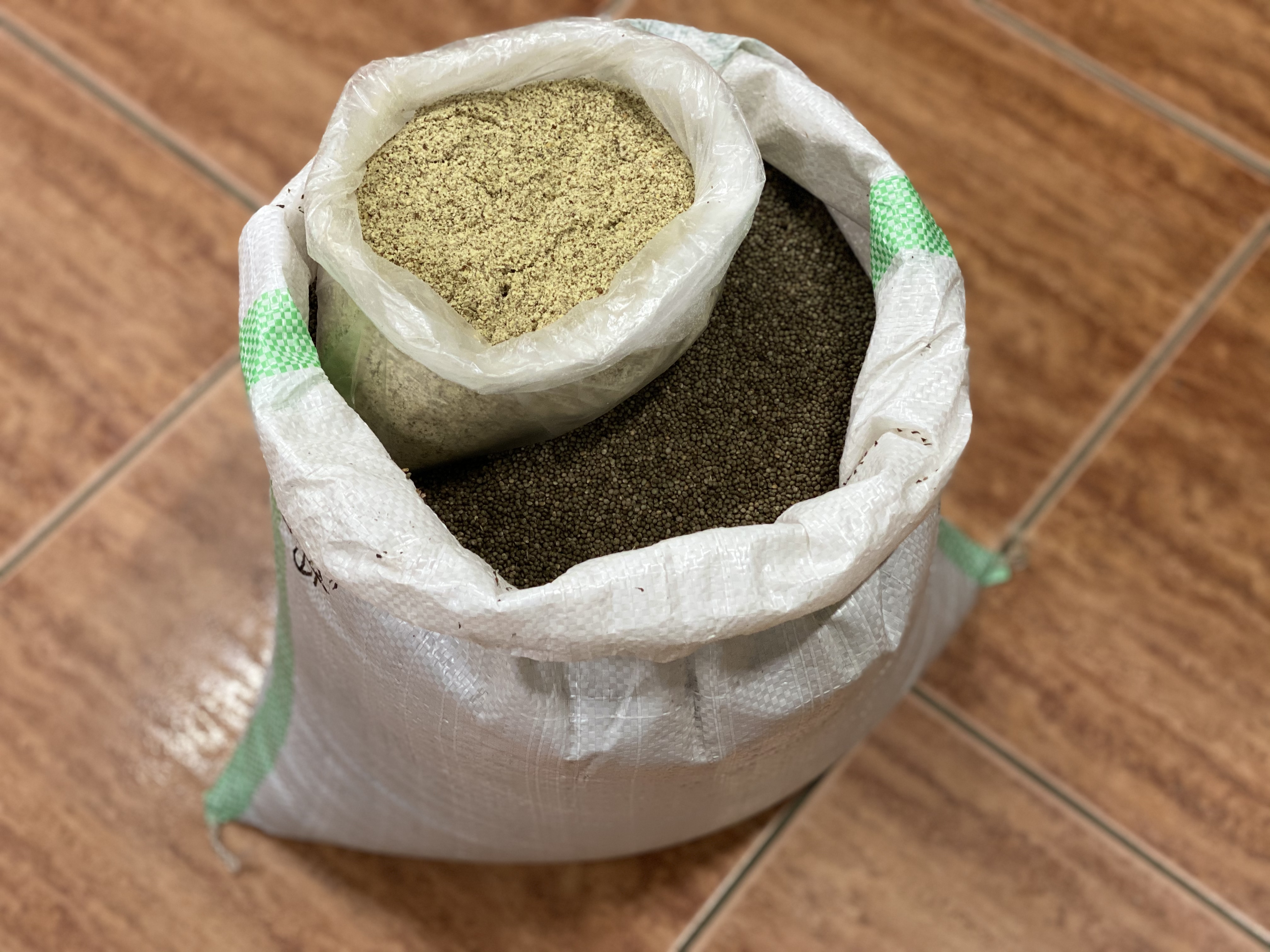 돼지국밥 간편식 국내산 머릿고기 술안주 밀키트