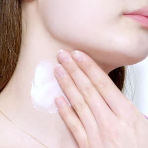 땡큐파머 스킨 톤 업 토탈 톤업 크림 40ml SPF50+ PA++++ 솔직 후기 | 피부 타입별 분석 - 상품 이미지 3