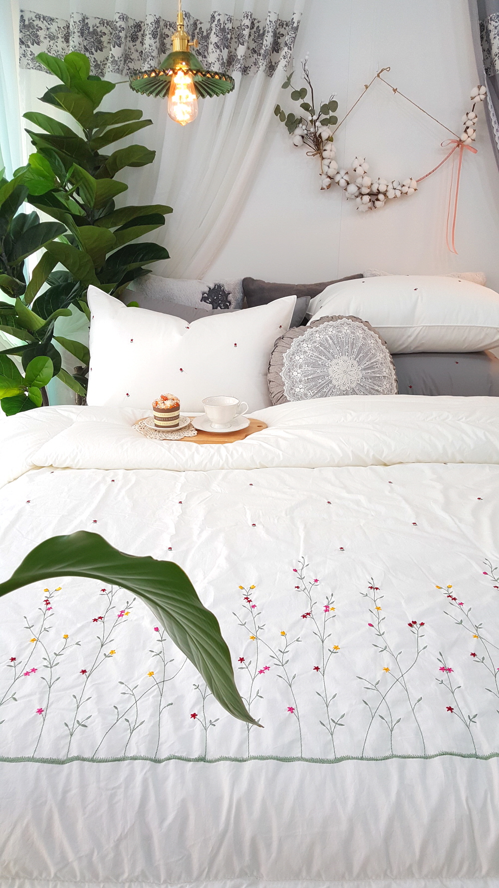 오월 들꽃 자수 고밀도 면 차렵 이불 침구 세트 퀸 사이즈 화이트