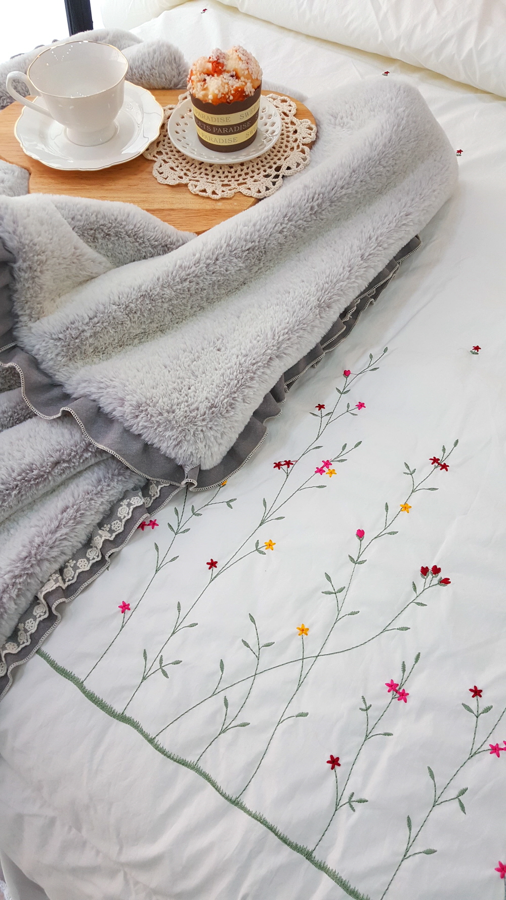 오월 들꽃 자수 고밀도 면 차렵 이불 침구 세트 퀸 사이즈 화이트