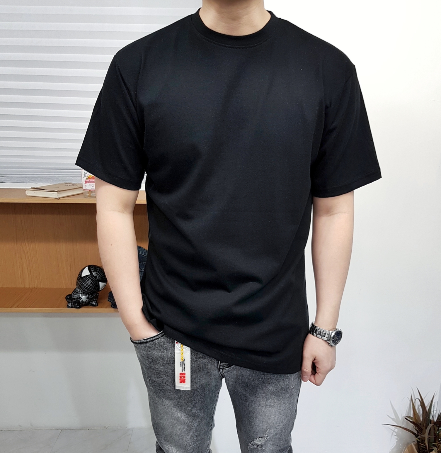 남자 반팔 티셔츠 무지 티셔츠 옆트임 티셔츠 레이어드 티셔츠 남자 스타일링