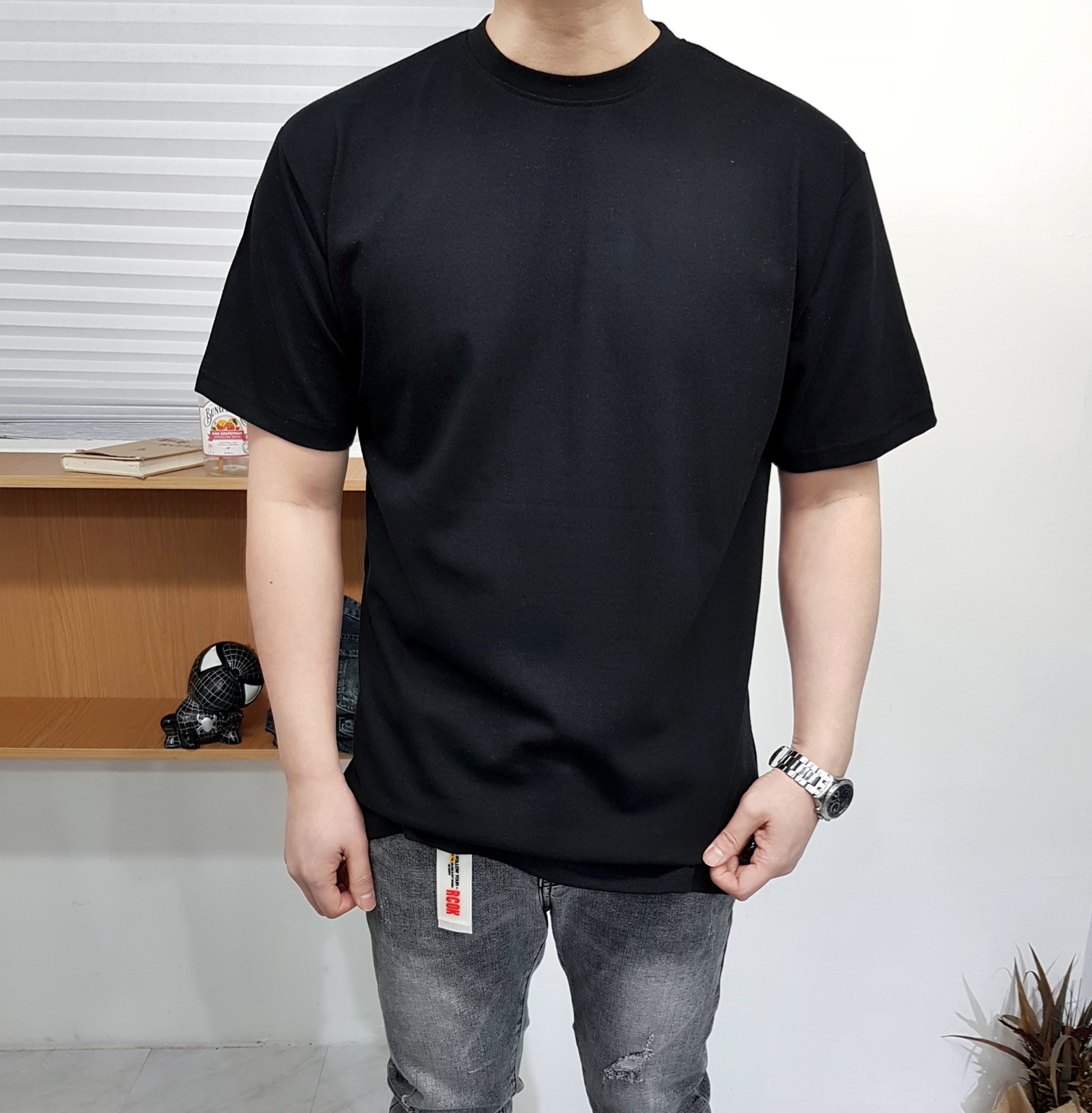 남자 반팔 티셔츠 무지 티셔츠 옆트임 티셔츠 레이어드 티셔츠 남자 스타일링