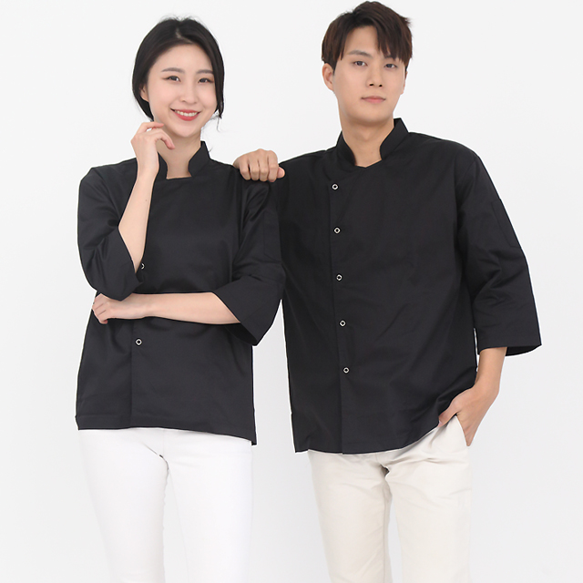 블랙슬림핏 싱글스냅링 칠부조리복 - 상품 이미지