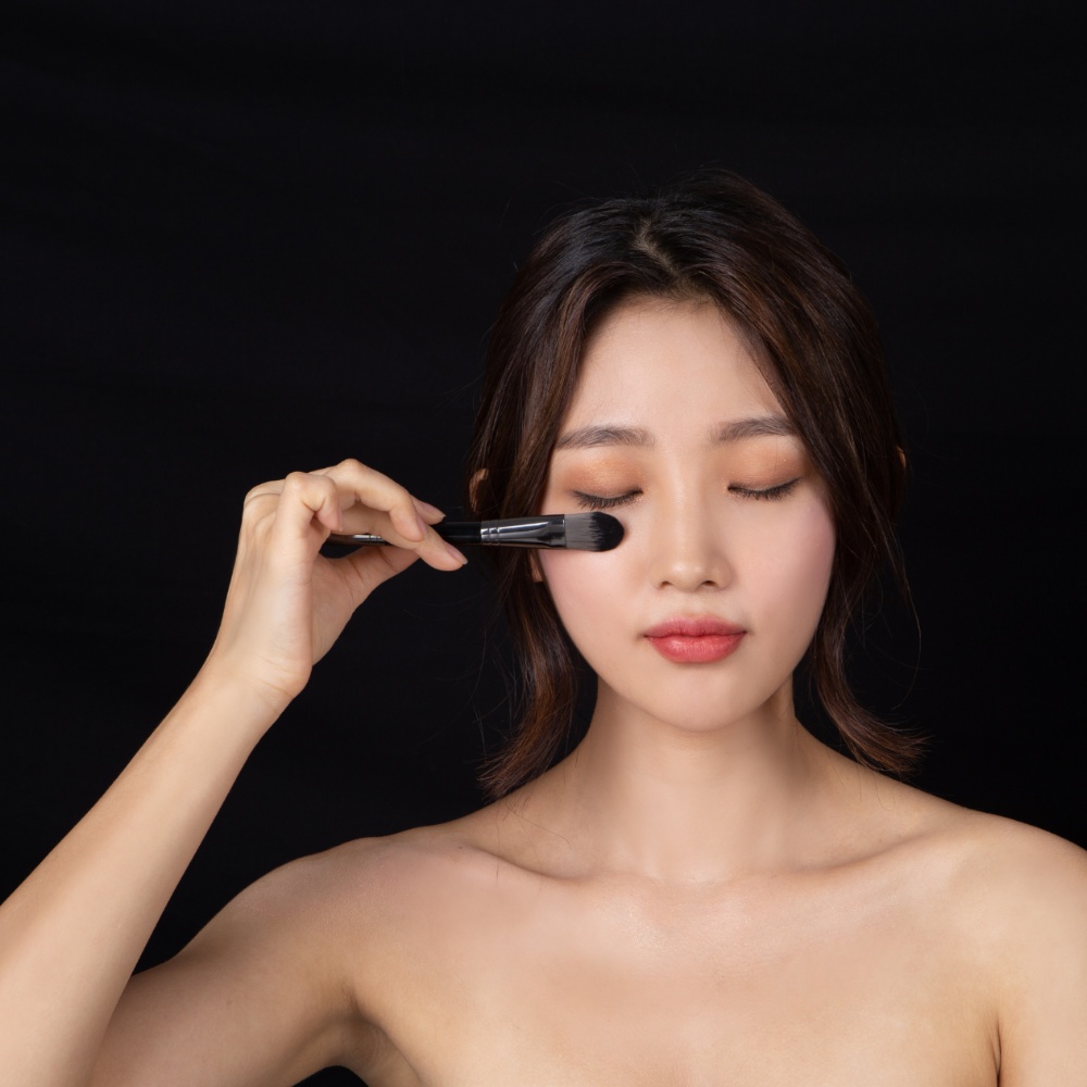 하나의 브러쉬로 휴대가 간편한듀오 엔드 브러쉬 피니쉬 파운데이션 컨실러 양백이브러쉬 - 상세 이미지 3