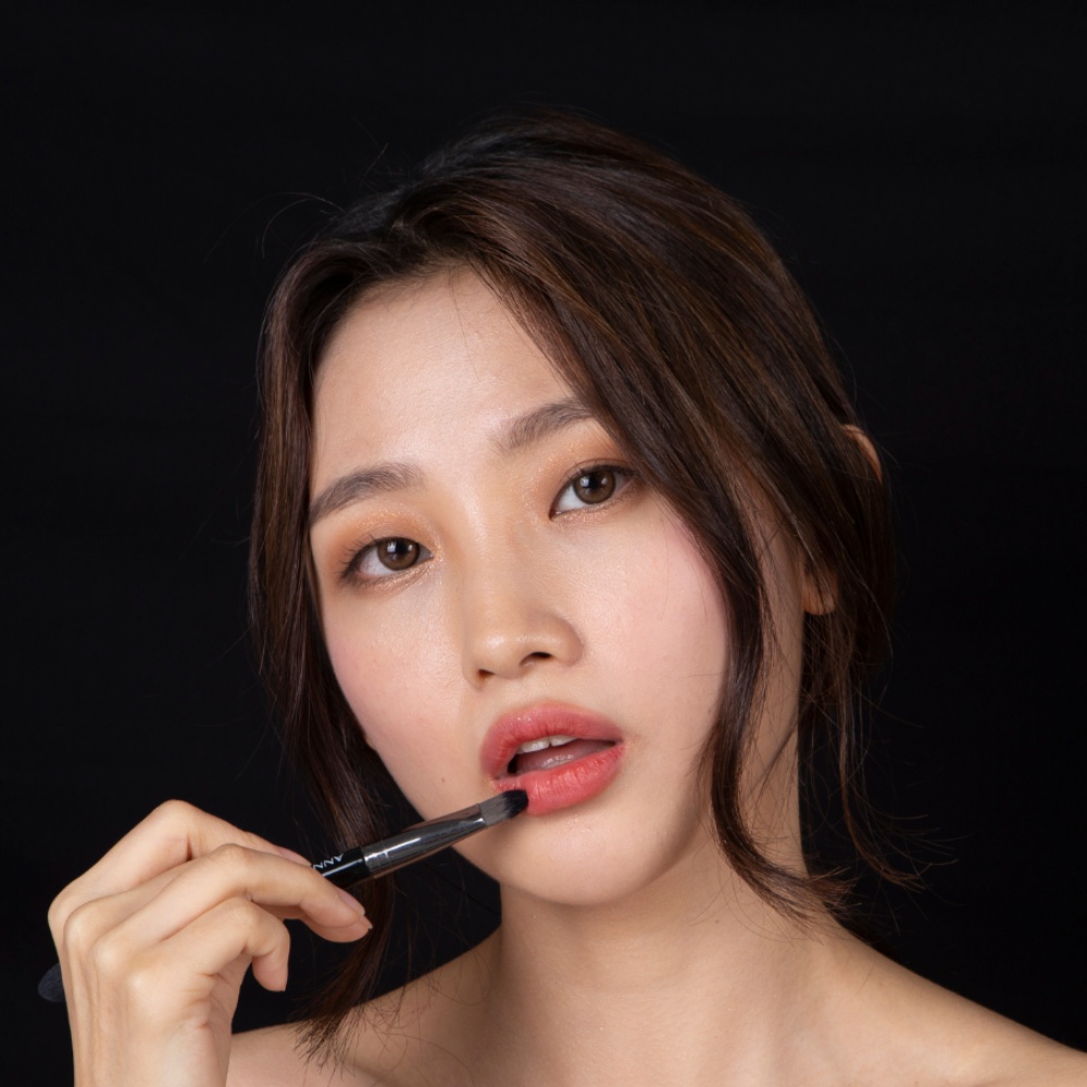 하나의 브러쉬로 휴대가 간편한듀오 엔드 브러쉬 피니쉬 파운데이션 컨실러 양백이브러쉬 이미지 6
