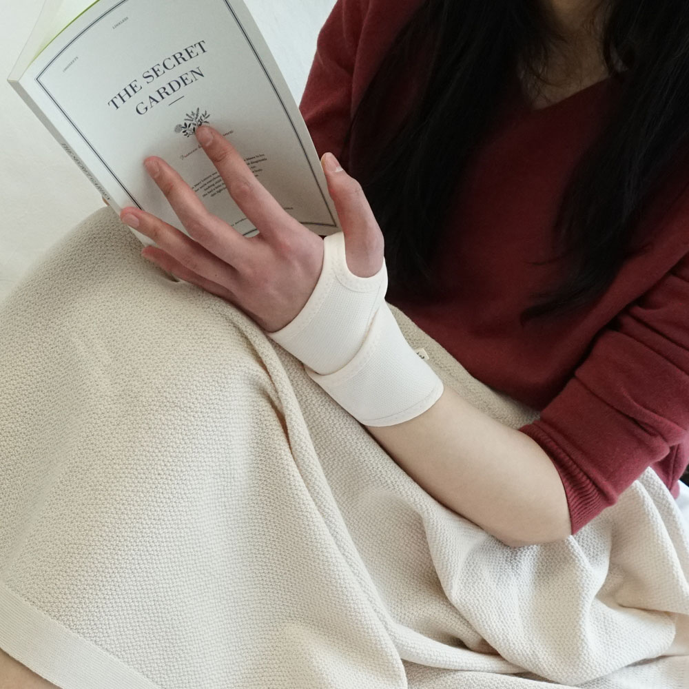 임산부손목보호대 산모 출산선물 산후 손목아대 피넛버터젤리 2개입