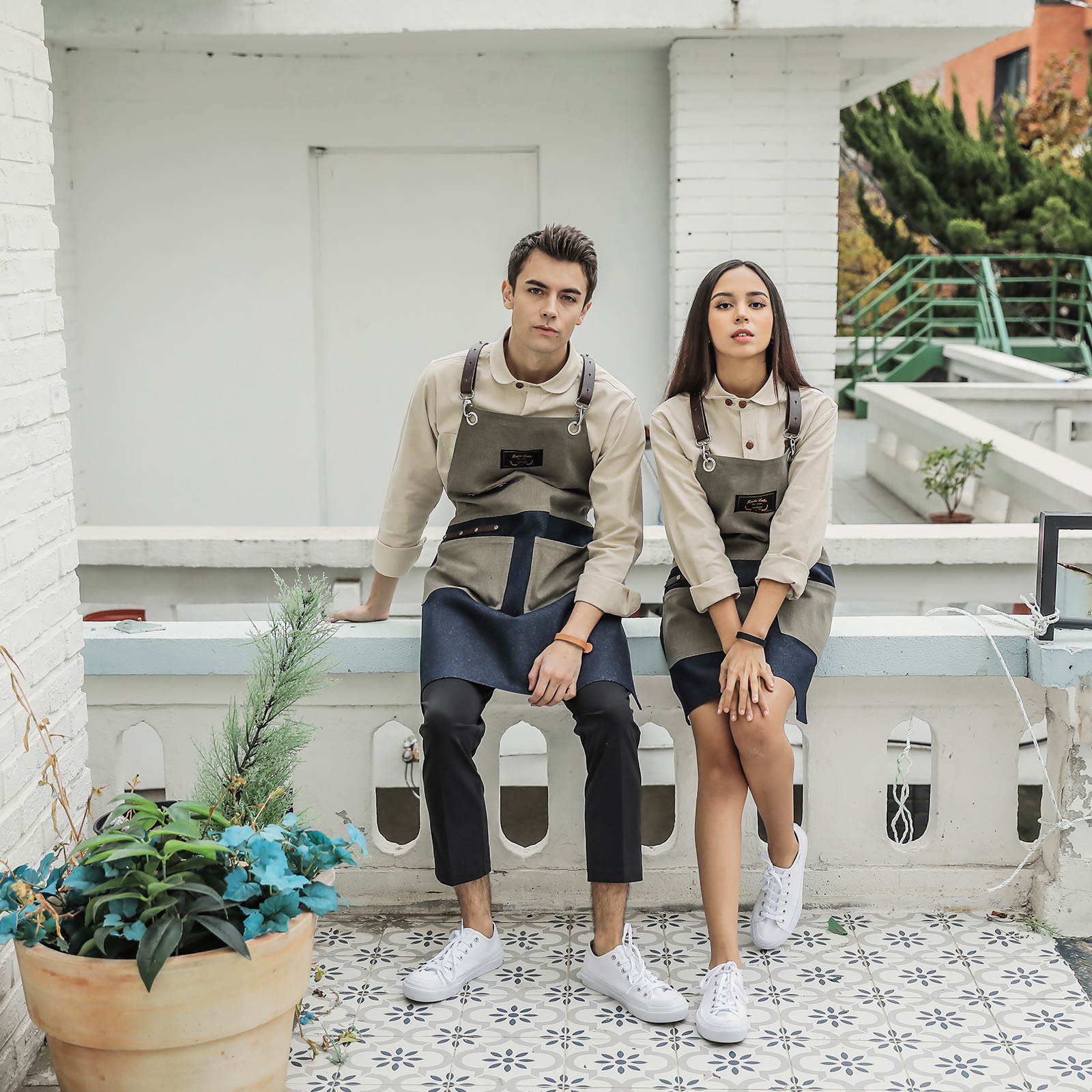 칸데오레더 레미 올리브그레이 미용앞치마