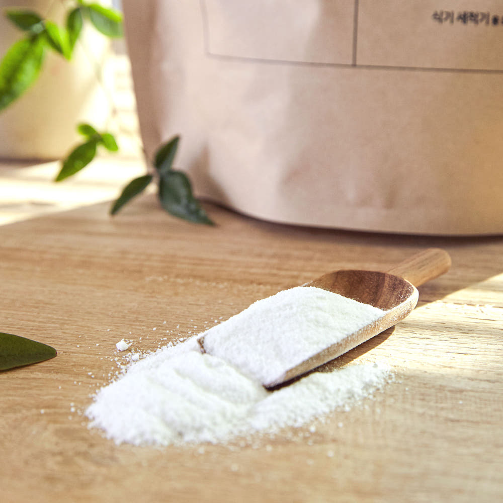 마마포레스트 1종 세제와 세척된 식기 이미지